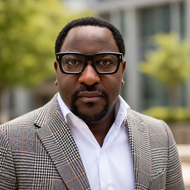 Seun Akinfolarin